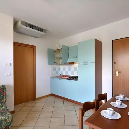 Locazione Turistica Pineta Verde.1 * ميلانو ماريتيما